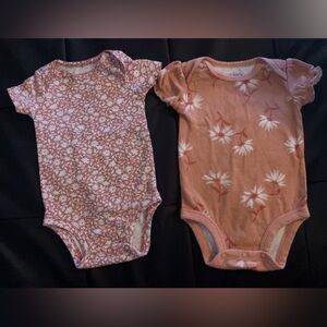 ❤️❤️ Carter’s Floral Onsie Bodysuits